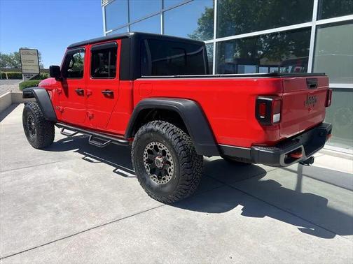 Firecracker Red Clearcoat 2021 Jeep Gladiator Mojave 4x4