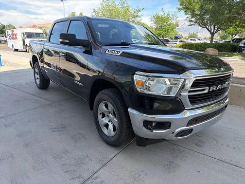 Diamond Black Crystal Pearlcoat 2020 RAM 1500 Big Horn/Lone Star