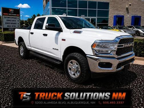 2019 RAM 2500 Tradesman Crew Cab 4x4 6'4' Box
