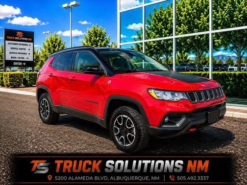 Red Hot Pearlcoat 2025 Jeep Compass Trailhawk