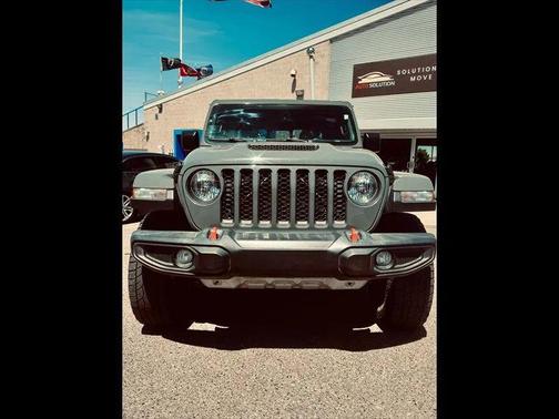 Sting-Gray Clearcoat 2023 Jeep Gladiator Mojave 4x4