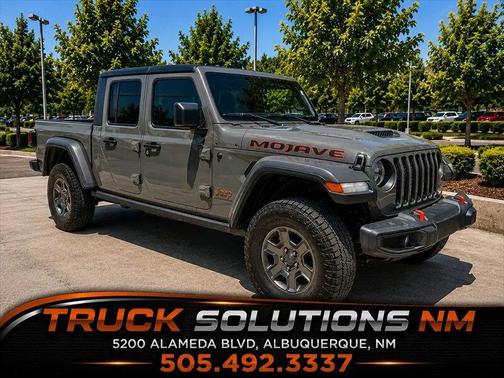 Sting-Gray Clearcoat 2023 Jeep Gladiator Mojave 4x4