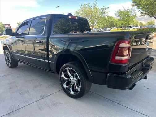Diamond Black Crystal Pearlcoat 2019 RAM 1500 Limited