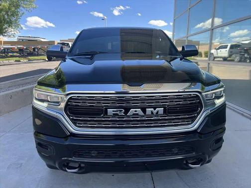Diamond Black Crystal Pearlcoat 2019 RAM 1500 Limited