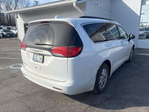 2020 Chrysler Voyager LXI
