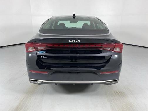 2022 Kia K5 LX
