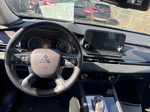 2022 Mitsubishi Outlander SEL 2.5 2WD