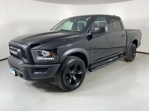 Diamond Black Crystal Pearlcoat 2022 RAM 1500 Classic Warlock Crew Cab 4x4 5'7' Box
