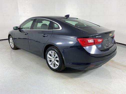 Dark Ash Metallic 2023 Chevrolet Malibu FWD 1LT