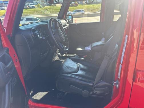 2014 Jeep Wrangler Unlimited Altitude