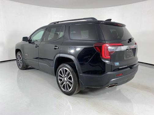 2021 GMC Acadia AWD AT4