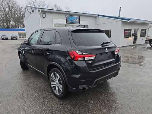 2024 Mitsubishi Outlander Sport SE