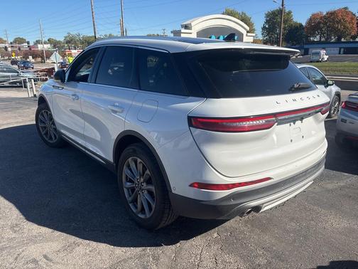 2022 Lincoln Corsair Standard