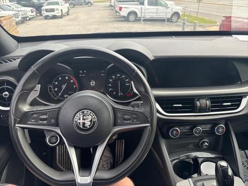 2019 Alfa Romeo Stelvio Ti Sport