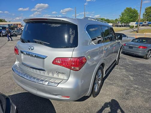 2017 INFINITI QX80 Base