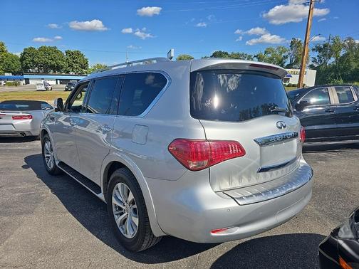 2017 INFINITI QX80 Base