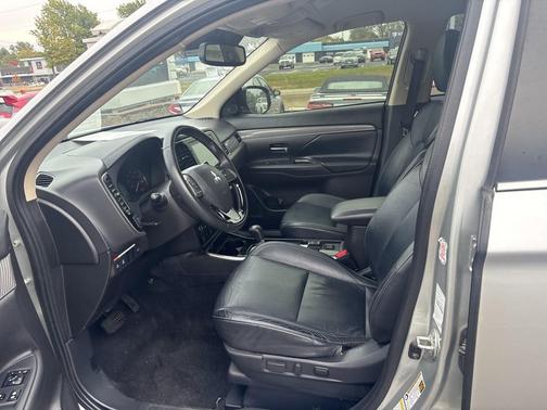 2020 Mitsubishi Outlander SEL