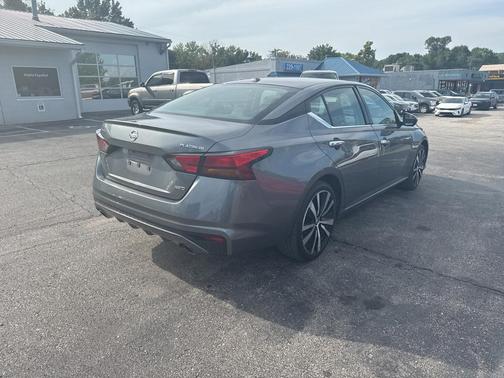 2022 Nissan Altima Platinum Intelligent AWD