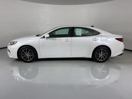 2016 Lexus ES 350 Base