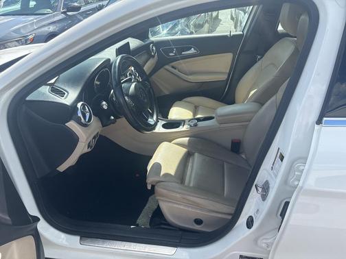 2020 Mercedes-Benz GLA 250 Base