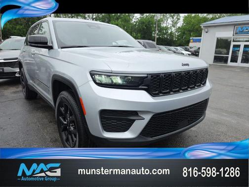 Silver Zynith 2024 Jeep Grand Cherokee Altitude