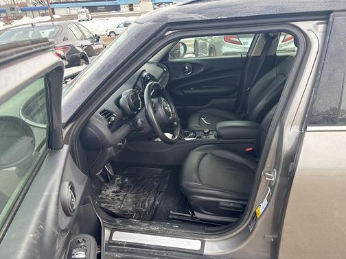 2017 MINI Clubman Cooper