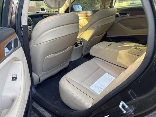 2015 Hyundai Genesis 3.8