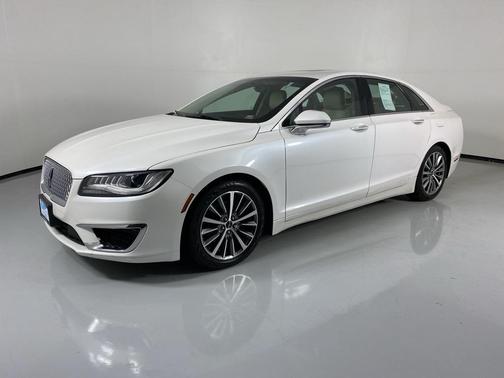 2017 Lincoln MKZ Base