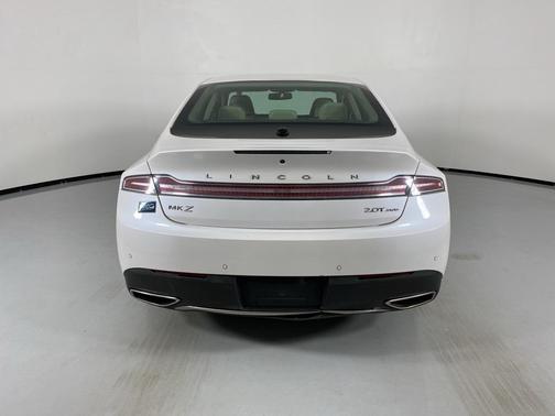 2017 Lincoln MKZ Base
