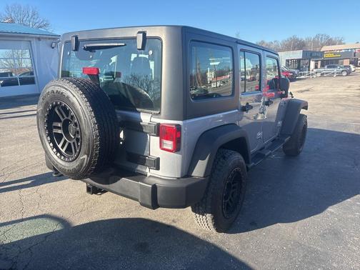 2013 Jeep Wrangler Unlimited Sport