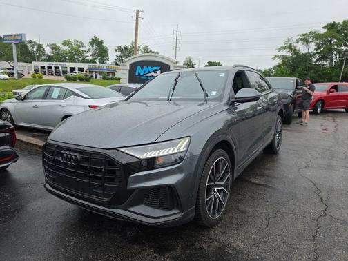 Daytona Gray Pearl 2019 Audi Q8 3.0T Premium