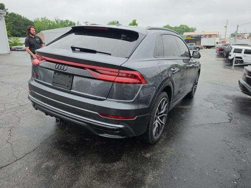 Daytona Gray Pearl 2019 Audi Q8 3.0T Premium