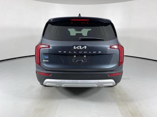 2022 Kia Telluride LX
