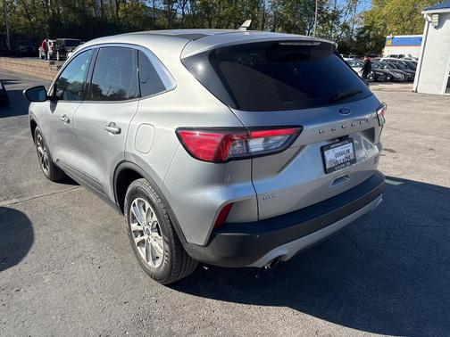 2021 Ford Escape SE