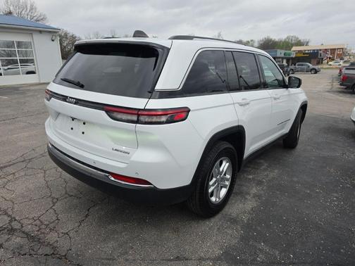 2024 Jeep Grand Cherokee Laredo