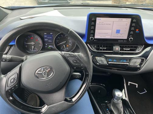 Blue Eclipse Metallic 2022 Toyota C-HR XLE