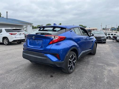 Blue Eclipse Metallic 2022 Toyota C-HR XLE