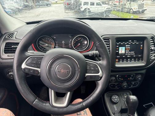 Billet Silver Metallic Clearcoat 2018 Jeep Compass Trailhawk