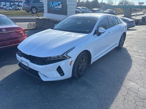 2022 Kia K5 LXS
