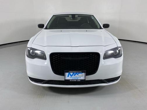 2023 Chrysler 300 Touring