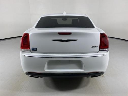 2023 Chrysler 300 Touring