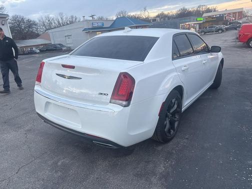 2023 Chrysler 300 Touring