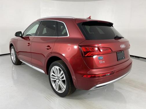 2018 Audi Q5 2.0T Tech Premium
