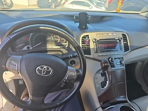 2011 Toyota Venza Base