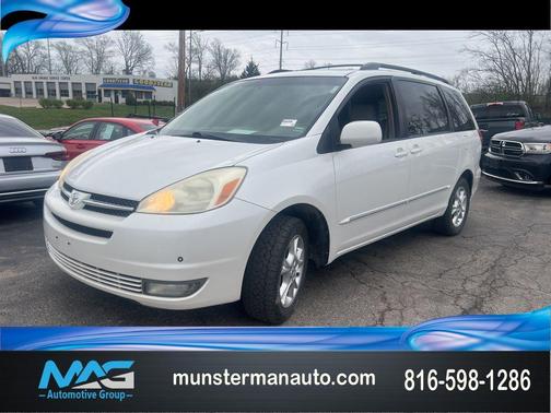 Natural White 2004 Toyota Sienna XLE