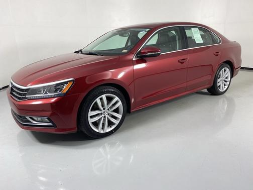 2018 Volkswagen Passat 2.0T SE