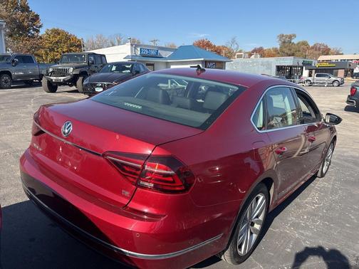 2018 Volkswagen Passat 2.0T SE