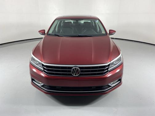2018 Volkswagen Passat 2.0T SE