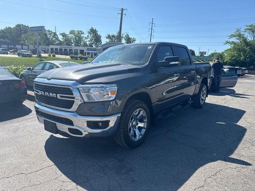 Granite Crystal Metallic Clearcoat 2019 RAM 1500 Big Horn