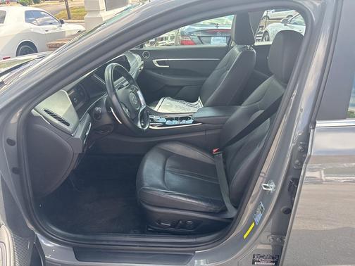 2022 Hyundai SONATA Limited